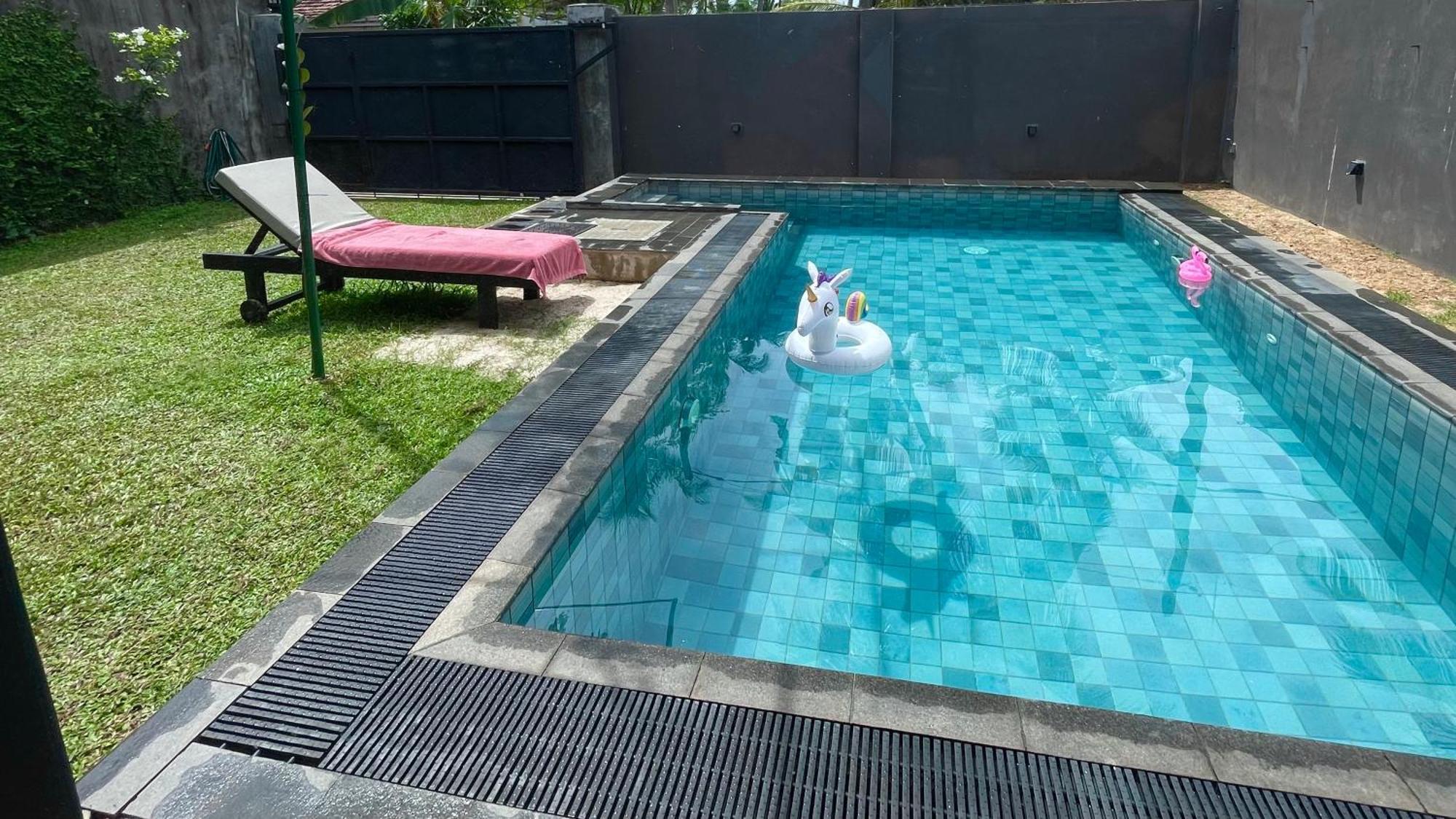 Negombo Morawala Beach Villa 外观 照片